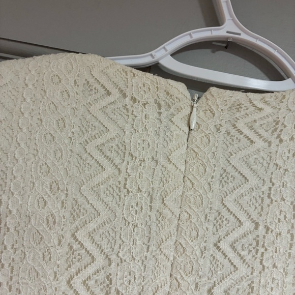 Revolve Bardot Dress Women Size 8 Gigi Deluxe Bohemian Crochet Cream Color - Picture 9 of 15